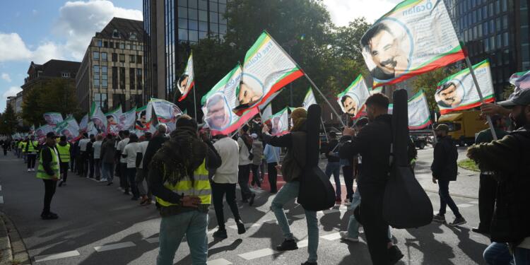 Abdullah Öcalan’a özgürlük yürüyüşü sürüyor