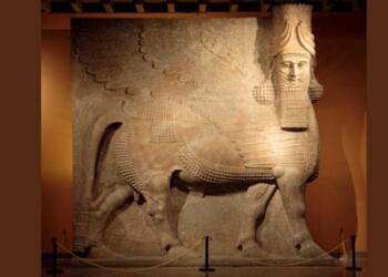 Tarihi keşif: Altı metrelik lamassu bulundu