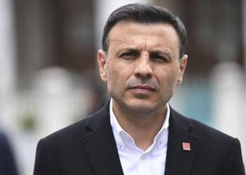 Özgür Çelik yeniden CHP il başkanlığına seçildi