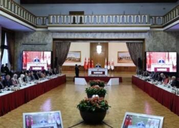 Komisyonun yeni programı belirlendi