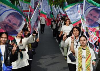 Köln’de ‘Abdullah Öcalan’a özgürlük’ yürüyüşü