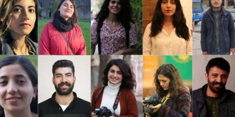 Gazetecilerin dosyası eksik evrak nedeniyle geri gönderildi