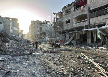 İsrail Gazze’de 61 Filistinliyi katletti