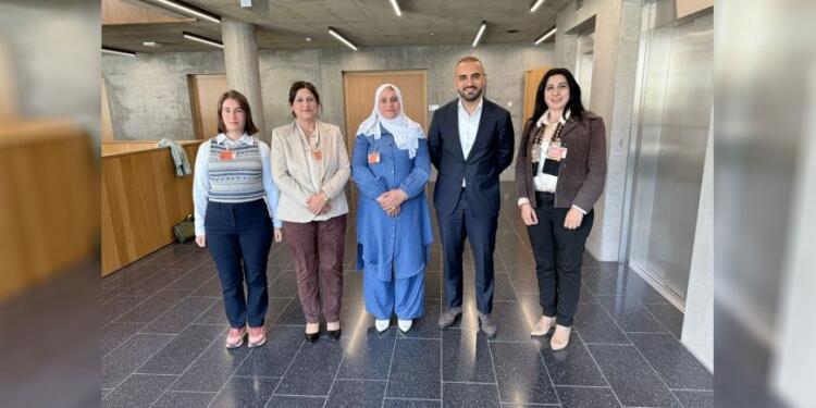 Rojava kadın heyeti Almanya’da siyasi partilerle görüştü