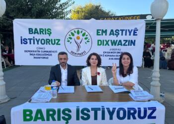 Mûş’ta ‘Barış istiyorum çünkü’ kampanyası için imza standı kuruldu