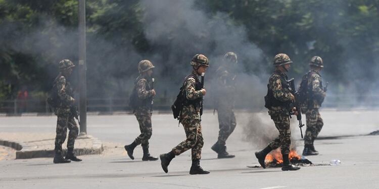 Nepal’de 15 binden fazla tutuklu firar etti