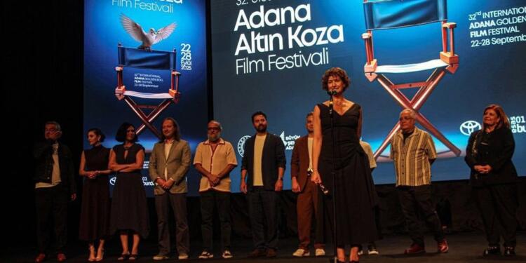 Altın Koza’da ‘Pelin Esmer’ ödülleri topladı