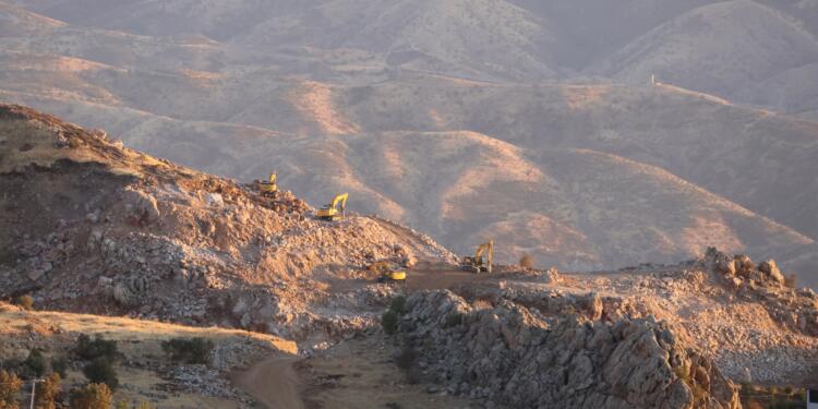 TOKİ’de Şirnex’te doğa talanına başladı