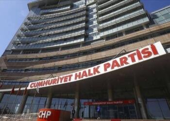 CHP olağanüstü kurultaya gidiyor