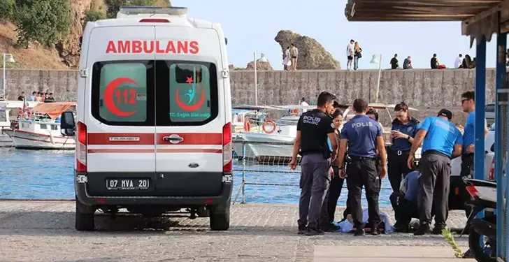 Antalya’da denizde kadın cesedi bulundu
