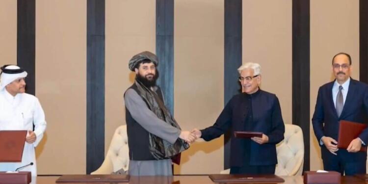 Pakistan ve Afganistan arasında ateşkes anlaşması imzalandı