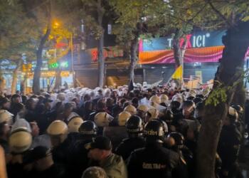 İsrail’in protesto edildiği eyleme polis saldırdı: Gözaltılar var