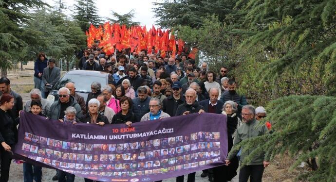 Gar Katliamı’nda yaşamını yitirenler anıldı