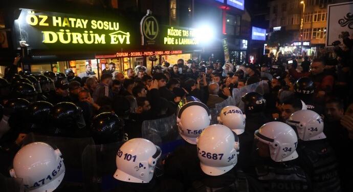 Polis ablukasını aşan geçler Amed’e doğru yola çıktı