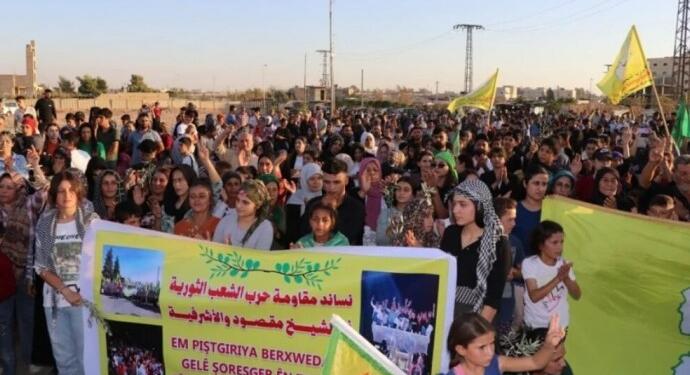 Tebqa’da Şêxmeqsûd ve Eşrefiyê ile dayanışma yürüyüşü