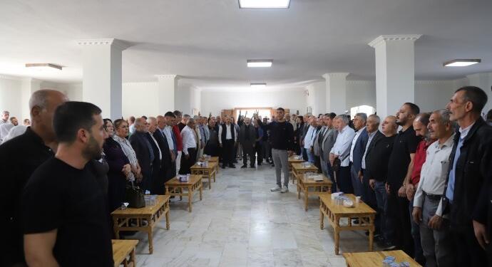 Dağ için Qoser’de kitlesel taziye