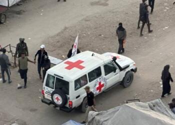 İsrail ve Hamas arasında eş zamanlı takas başladı