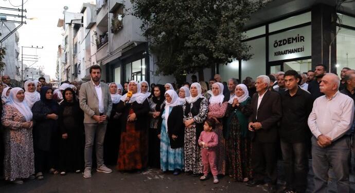 Mersin’de taziyeye polis engeli: Sokakta da sürdüreceğiz