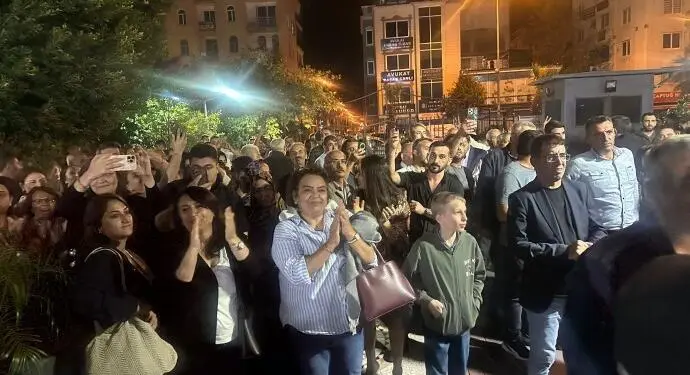 Akdeniz belediye eşbaşkanları tahliye edildi