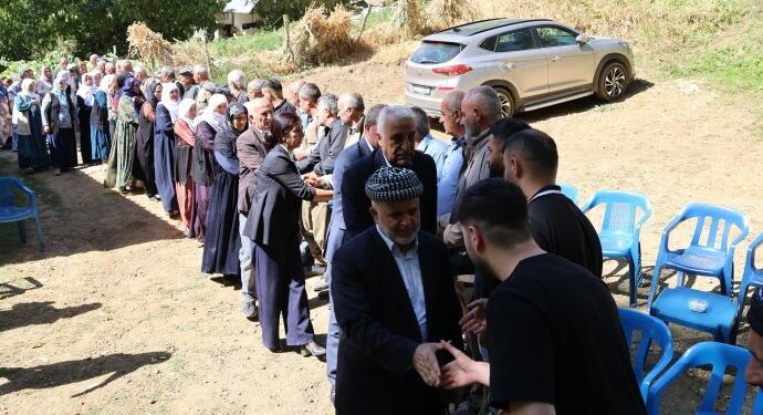 YJA STAR’lı Zeynep Kaya’nın taziyesine kitlesel ziyaret