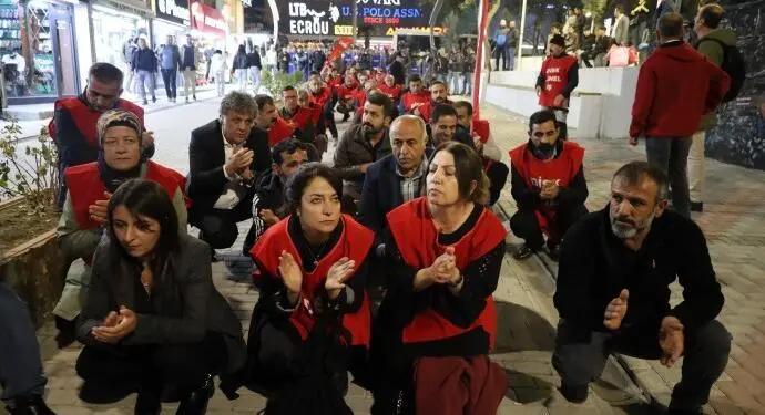 Wan’da 223 işçinin direnişi 89’uncu gününde: Hakkımızı alana kadar alanlardayız