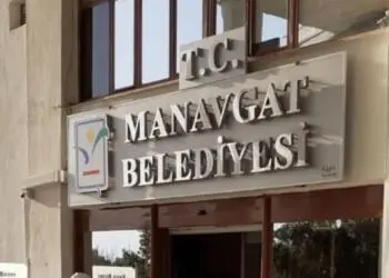 Manavgat Belediyesi soruşturmasında 6 kentte operasyon