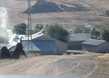 Agirî’de AKP’ye oy vermeyen köylerin yolları yapılmıyor