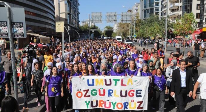 Kadınlar Ankara’ya yürüyor: Onurlu bir barışın inşasında yer almak istiyoruz