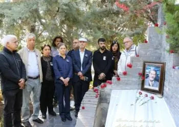 Arjen Arî Amed’de mezarı başında anıldı