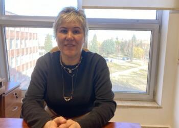 Akademisyen Özgün: Adım atmayan iktidar kanadıdır