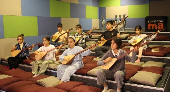 Egîdê Cimo’da kayıtlar sürüyor