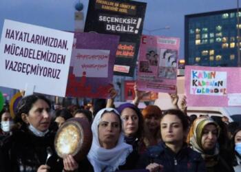 GABB’dan kadın raporu: Kadınlar, yoksulluk ve şiddetle yüz yüze