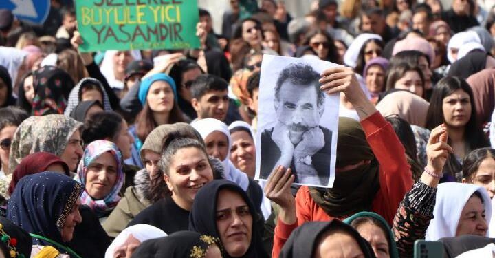 Barış Anneleri: Savaş kapıları kapansın müzakere yolları açılsın