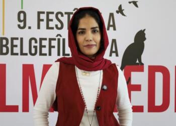 Yönetmen Zainab Entezar: Birleşelim, inanalım ve sessizliği bozalım