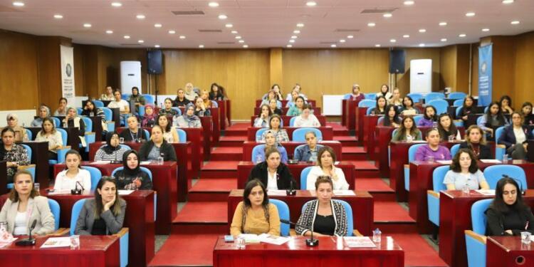 Amed Belediyesi’nden ‘Meme tanı farkındalık’ eğitimi