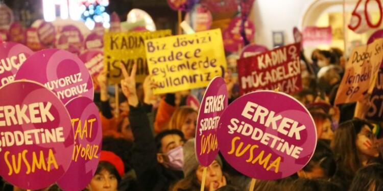 İstanbul’da erkek şiddeti: Çevredekiler izledi!