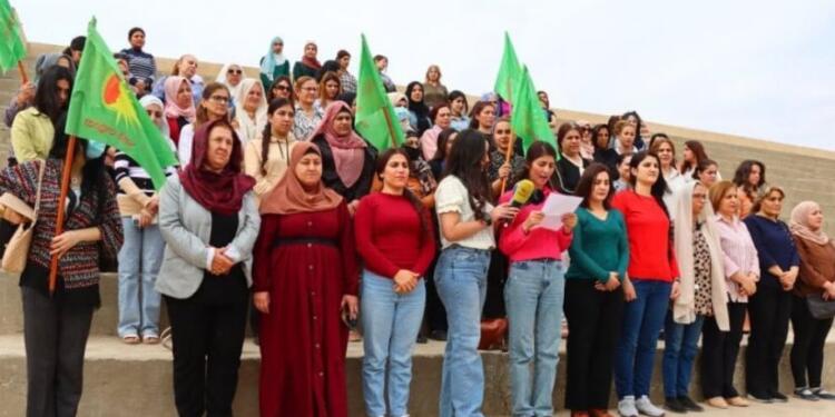 Kongra Star’dan Ekvadorlu kadınlarla dayanışma mesajı