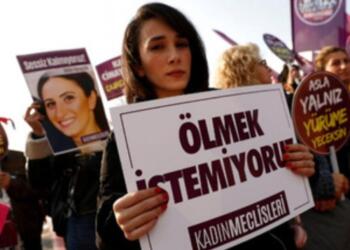 İzmir’de bir kadın boşandığı erkek tarafından katledildi