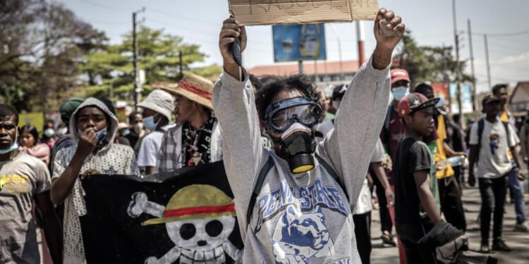 Madagaskar’da iktidar çöktü: Cumhurbaşkanı ülkeyi terk etti