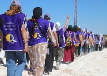 ‘Umutla özgürlüğe yürüyoruz’ yürüyüşü 2’nci gününde Xelfetî’de