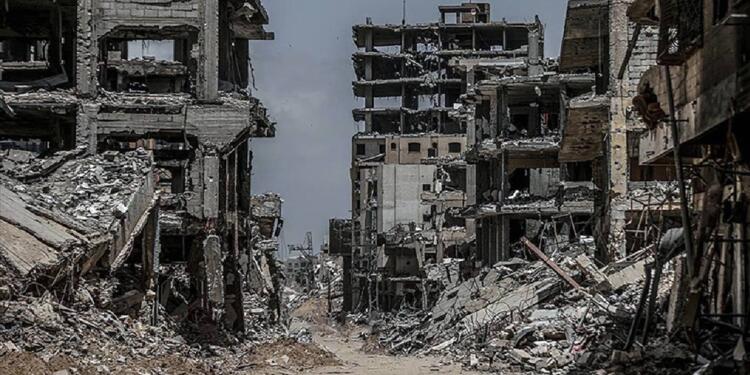 İsrail yeniden Gazze’yi vurdu: 2 kişi hayatını kaybetti