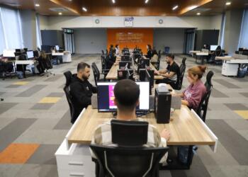 ALO 153 Çağrı Merkezi’ne 6 ayda 25 bin Kürtçe çağrı