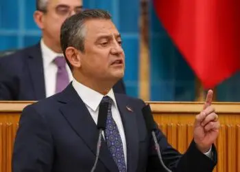 Özgür Özel: Muhalefete sınır çizilemez