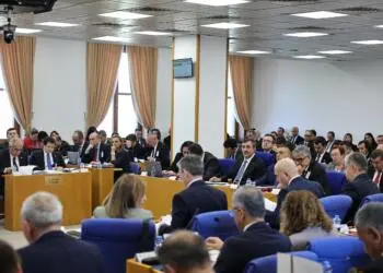 Meral Danış Beştaş: Bütçede yoksullar değil, savaş ve güvenlik harcamaları öncelikli