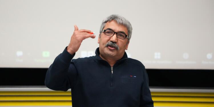 Mahmut Şakar: ‘Umut Hakkı’ için Komite değil Meclis yasal düzenleme yapmalı