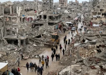 İsrail Gazze’de bir evi vurdu: 7’si çocuk 17 kişi katledildi