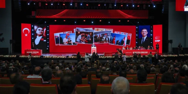 CHP İstanbul İl Kongresi için ‘durdurma’ talebi