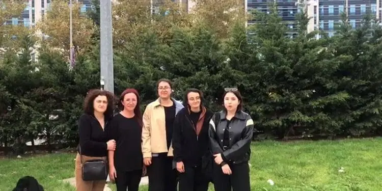 Gözaltına alınan kadınlar çıplak arama işkencesine maruz kaldı
