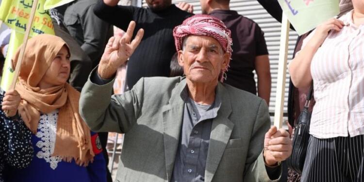 Rojava’da binlerce kişi komploya karşı alanlara aktı