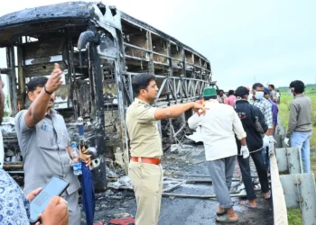 Hindistan’da trafik kazası: En az 25 kişi öldü